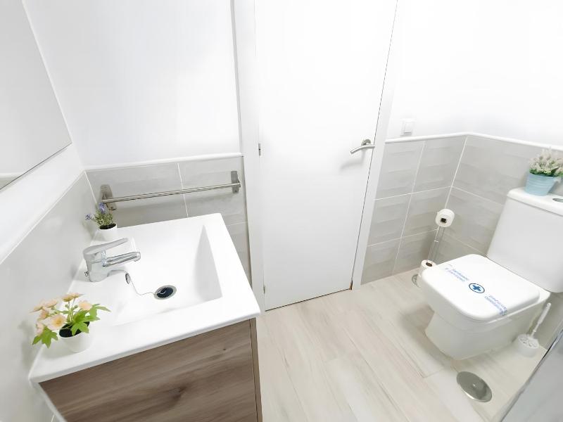 Acogedor Estudio En Benal Beach - image 9