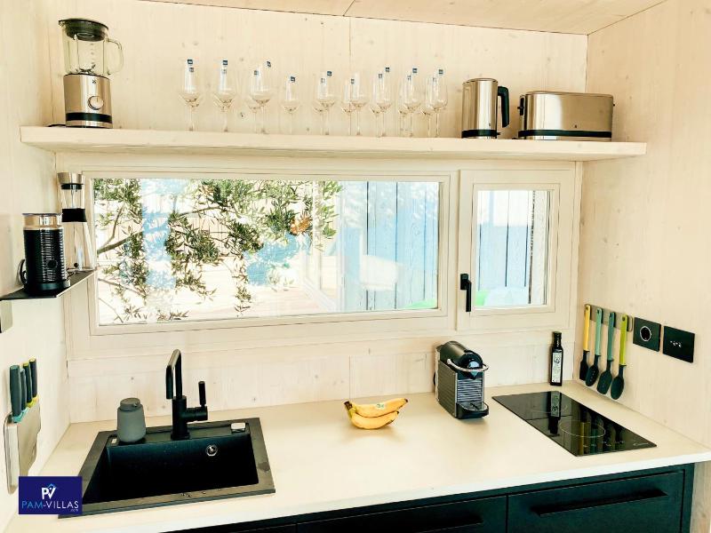 BUQEZ ECO RESORT - Beach Villa 28 - Directly by beach - image 7
