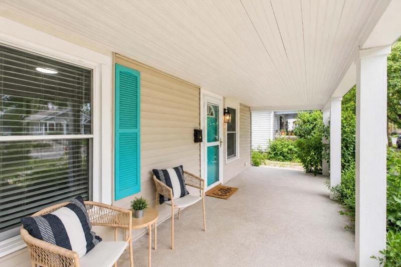 The Primrose Cottage Pet Friendly Private Yard - image 16
