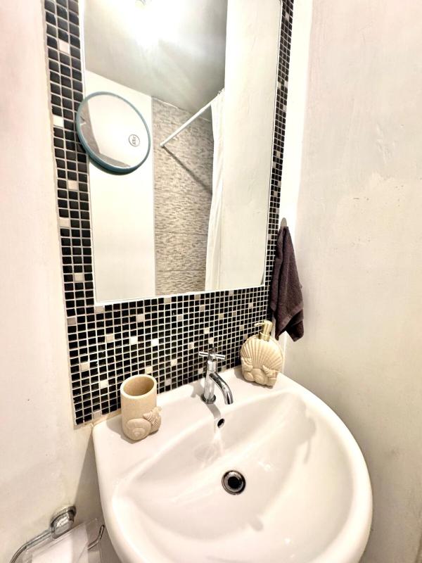 Miraflores central Grand House 7BR 12P - image 16