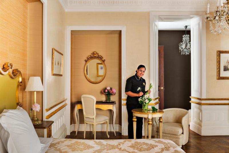 Deluxe Premium Room image 4
