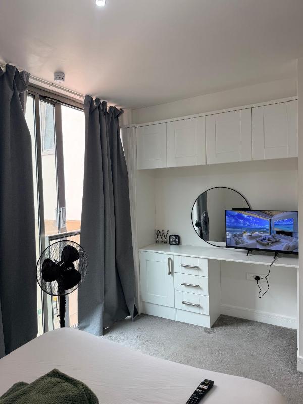One bedroom flat in MailBox with Free parking - image 42