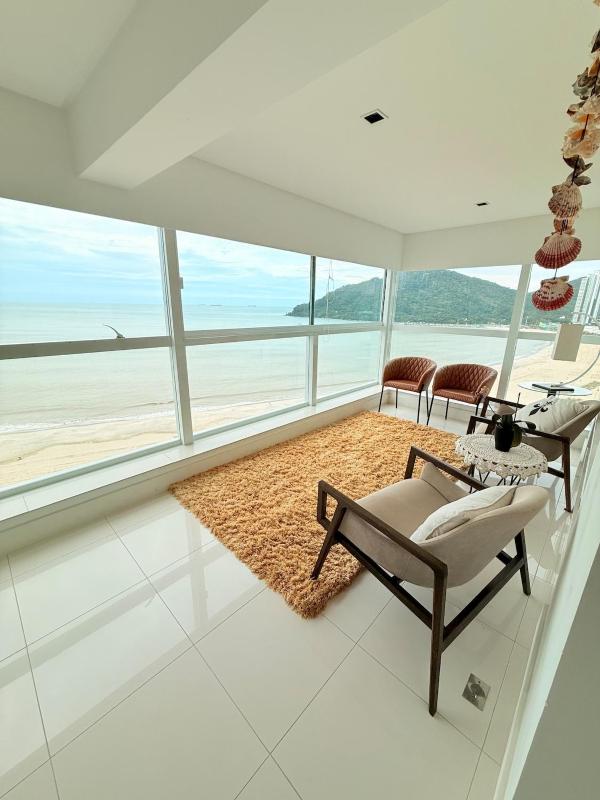 Exclusivo Frente Mar na Barra Sul • Av. Atlântica - image 7