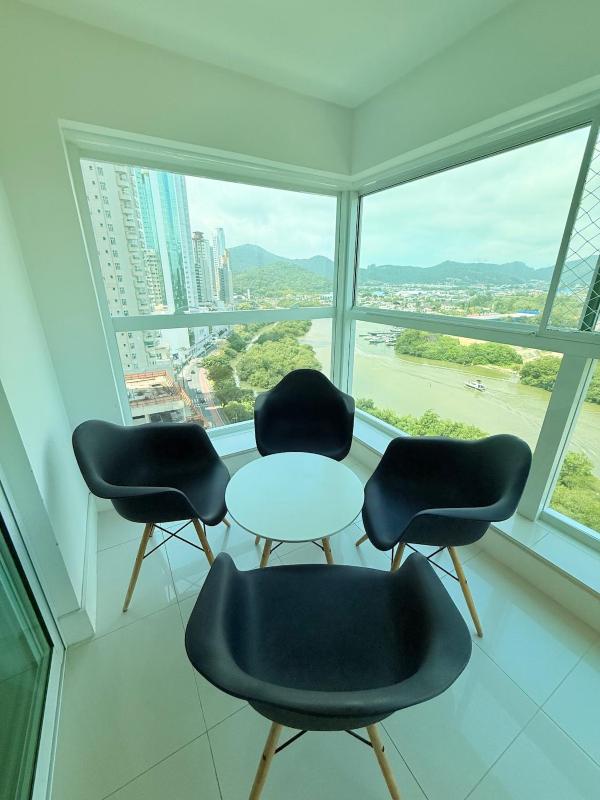 Alto Padrão na Av. Atlântica • Vista Rio e Serras - image 39