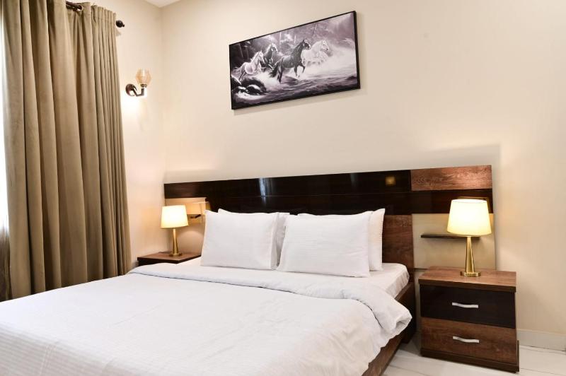 Elite Pearl Villa by Majestic Hospitality - image 2