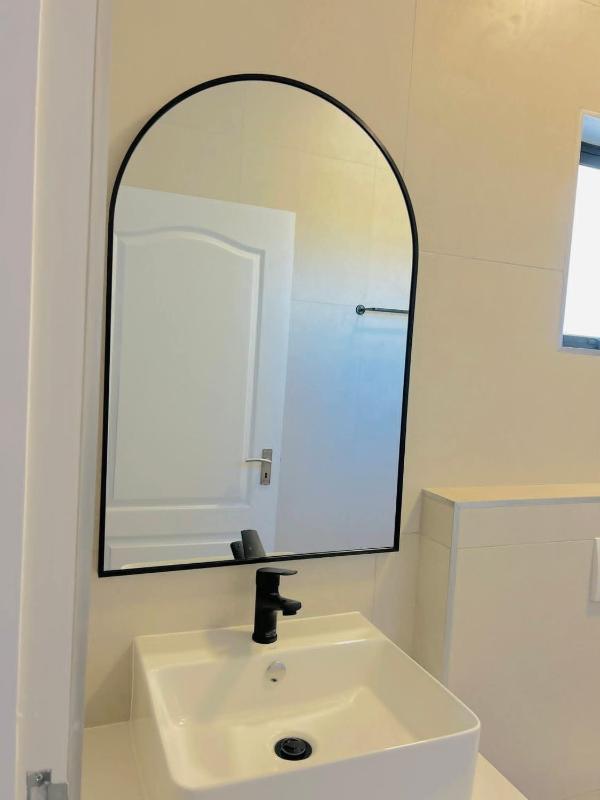 The Sandy Toes Retreat -Modern Two-Bedroom in Camps Bay - image 8