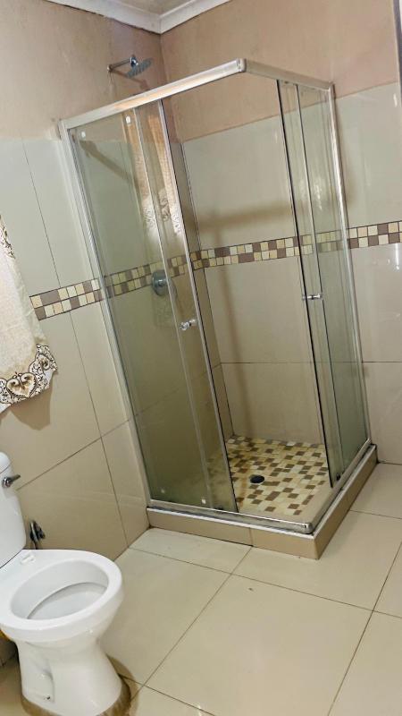 Umthombo guest house - image 4