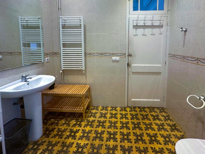 Gaudi Apartment by Hello Homes Sitges - image 20
