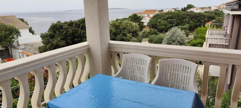 Apartments by the sea Mandre Pag - 27657 - image 8