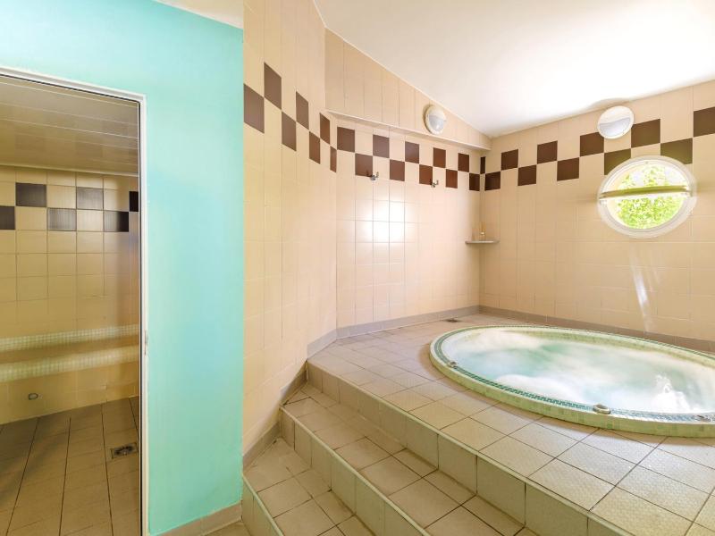 Côte d'Azur Chic Apartment for 4 - image 12