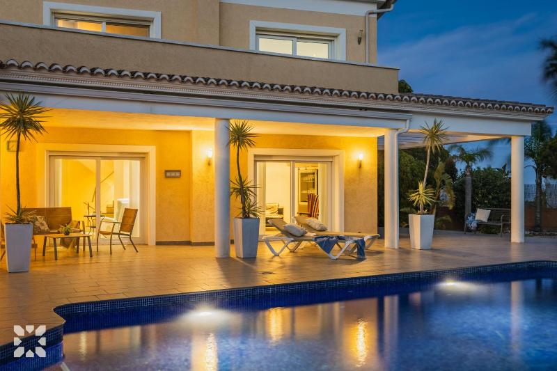 Villa Esplendida by Abahana Villas - image 3
