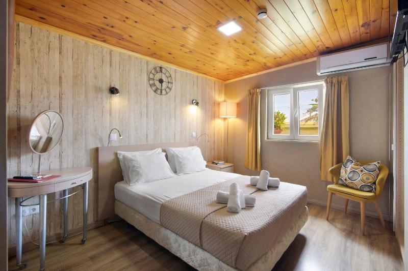 Happy House Faro - image 38