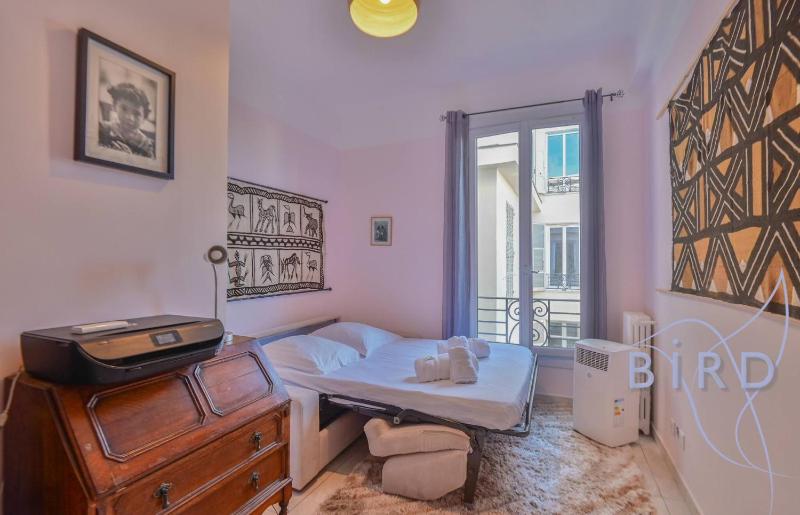 Bright apartment in the Heart of Nice - image 5
