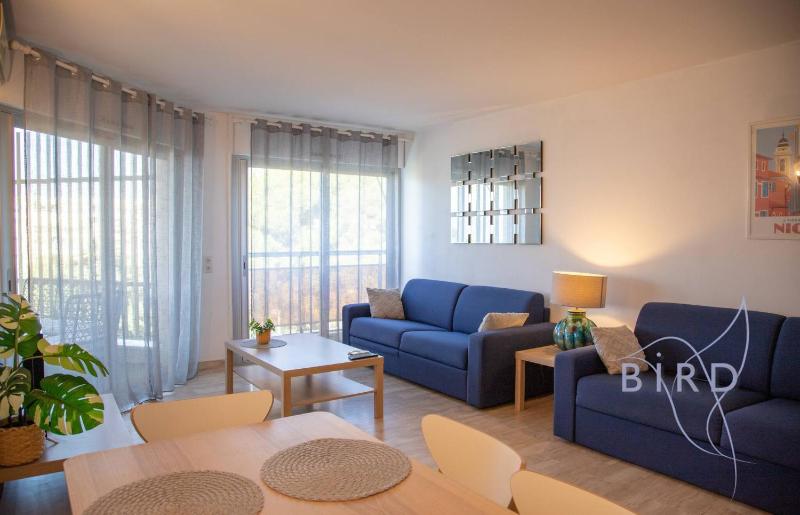 Vue Mer et Esterel Cannes just next to the beach - image 15