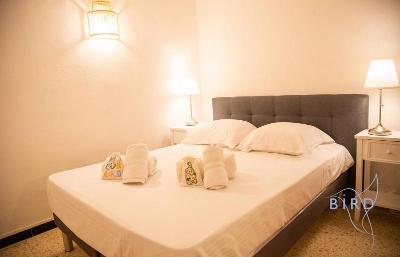 Beautiful authentic apartment in the heart of old Antibes - image 6