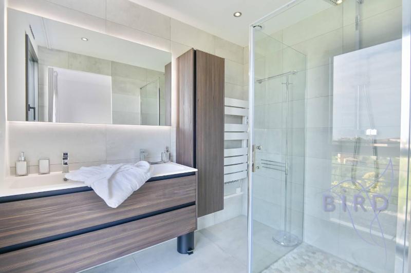 Contemporary Villa Pool and Sea View - image 40