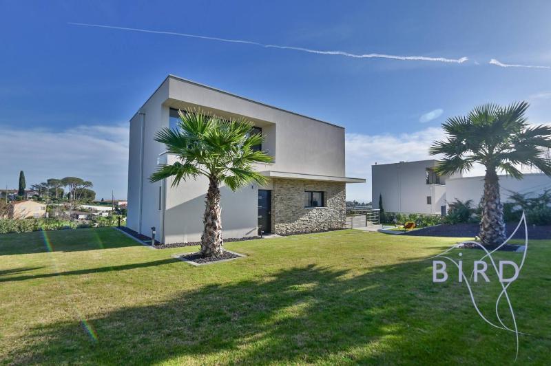 Contemporary Villa Pool and Sea View - image 22