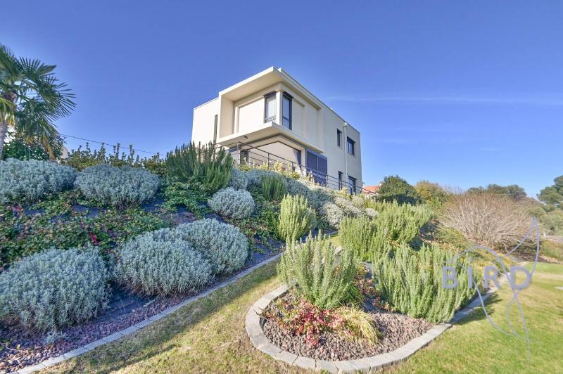 Contemporary Villa Pool and Sea View - image 32