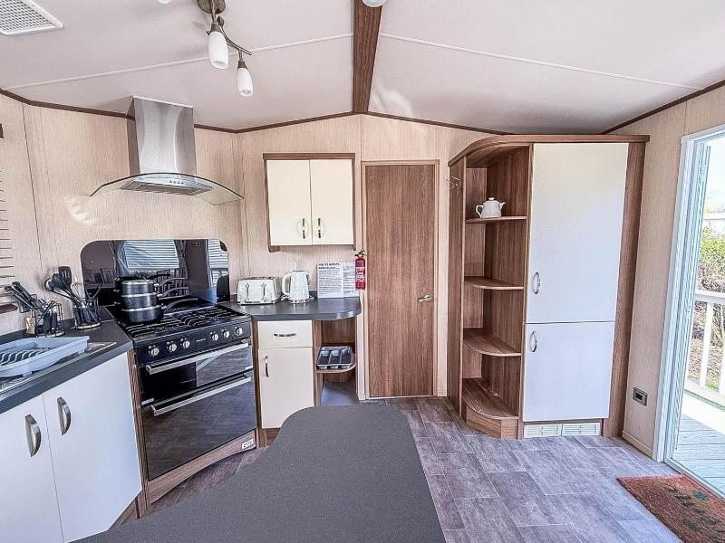 Lovely 8 Berth Caravan At Southview Holiday Park Skegness Ref 33044M - image 10