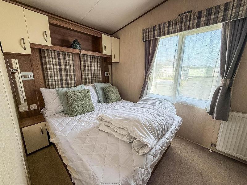 Lovely 8 Berth Caravan At Southview Holiday Park Skegness Ref 33044M - image 7