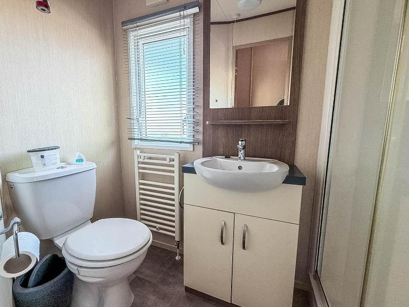 Lovely 8 Berth Caravan At Southview Holiday Park Skegness Ref 33044M - image 20