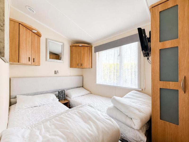 Lovely 4 Berth Caravan At Southview Holiday Park Ref 33001L - image 17