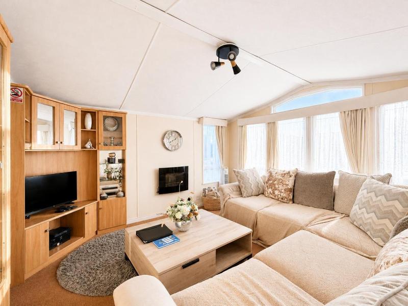 Lovely 4 Berth Caravan At Southview Holiday Park Ref 33001L - image 16