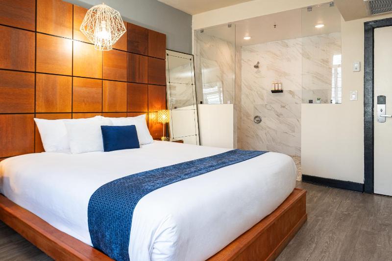 Chesterfield Hotel and Suites - image 25