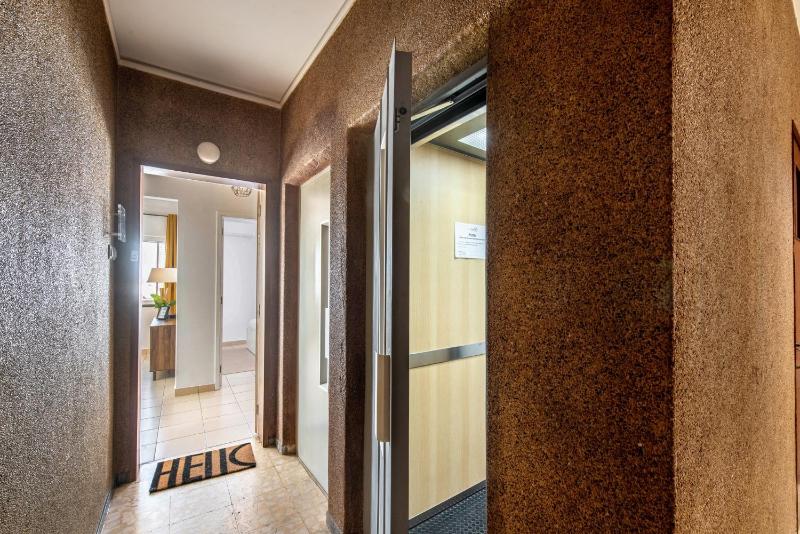 Blue Sky Apartment - image 23