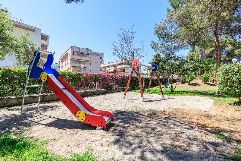UHC GOLDEN PINEDA APARTMENTS - image 45