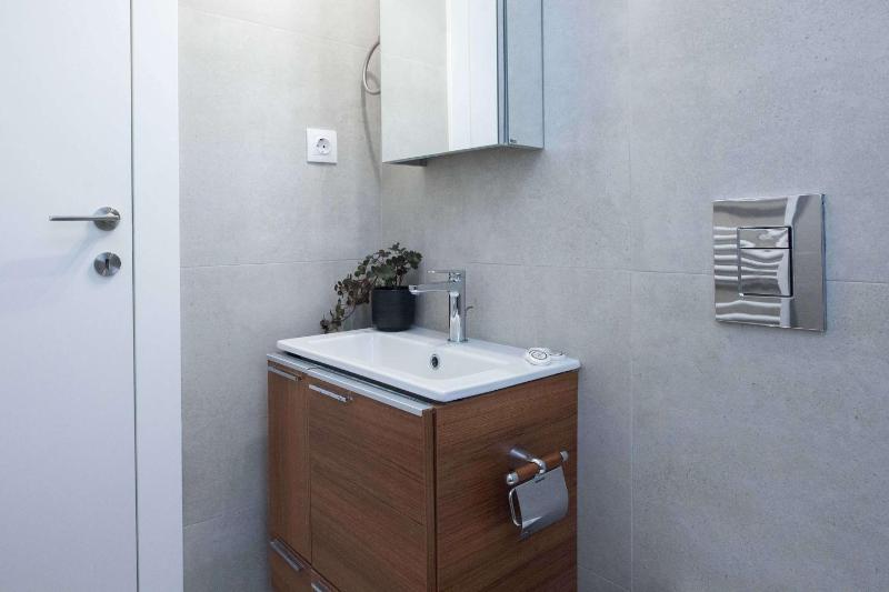 Exclusive 1 Bd Residence in Koukaki Athens - image 4
