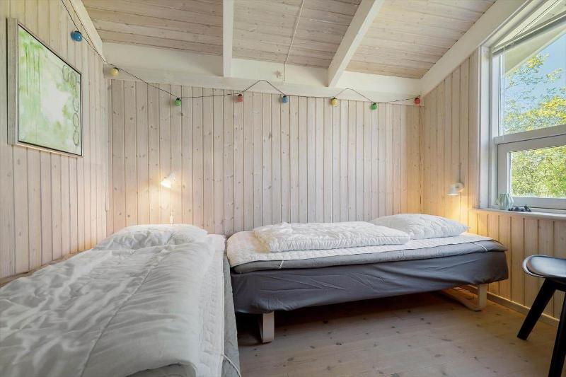 84131-Ebeltoft-Magevangen-25-C - image 7