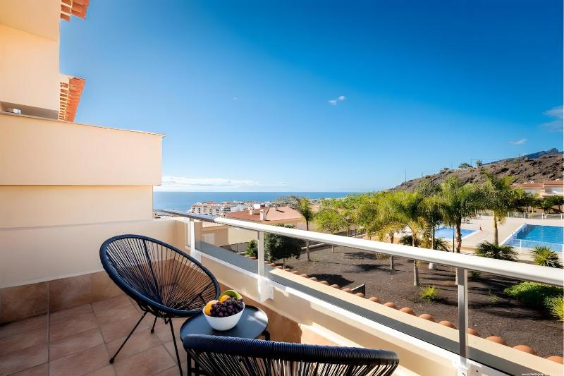 Townhouse Atlantic Luxury Stay - image 2