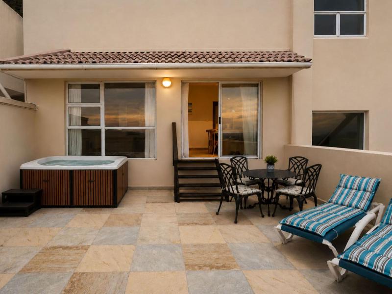 'Bikini Views' Private One Bedroom Suite for 2 with Sunny Veranda - image 13