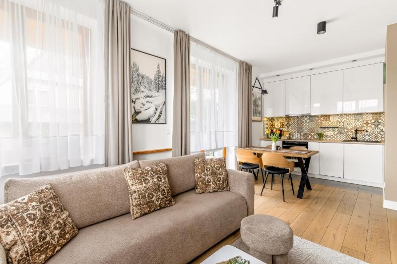 Apartament Kornelówka - Rezydencja do Skoczni Zakopane - image 2
