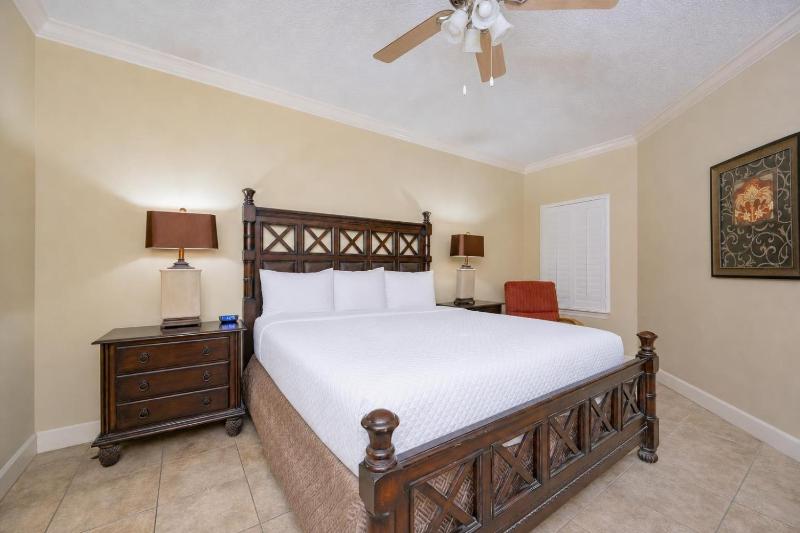 Phoenix IX 603 condo - image 47