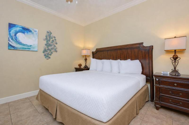 Phoenix IX 603 condo - image 45