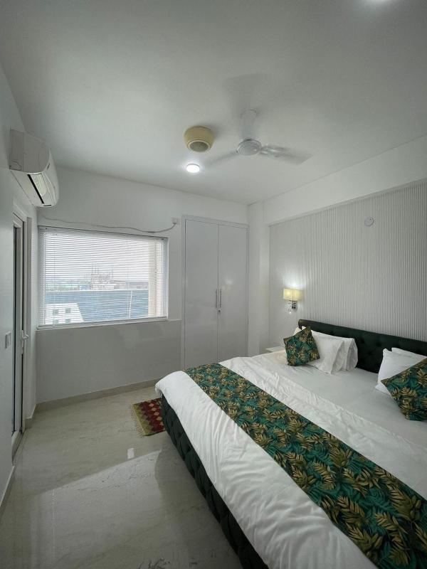 Executive 1BHK Studio near Expo Mart - image 2