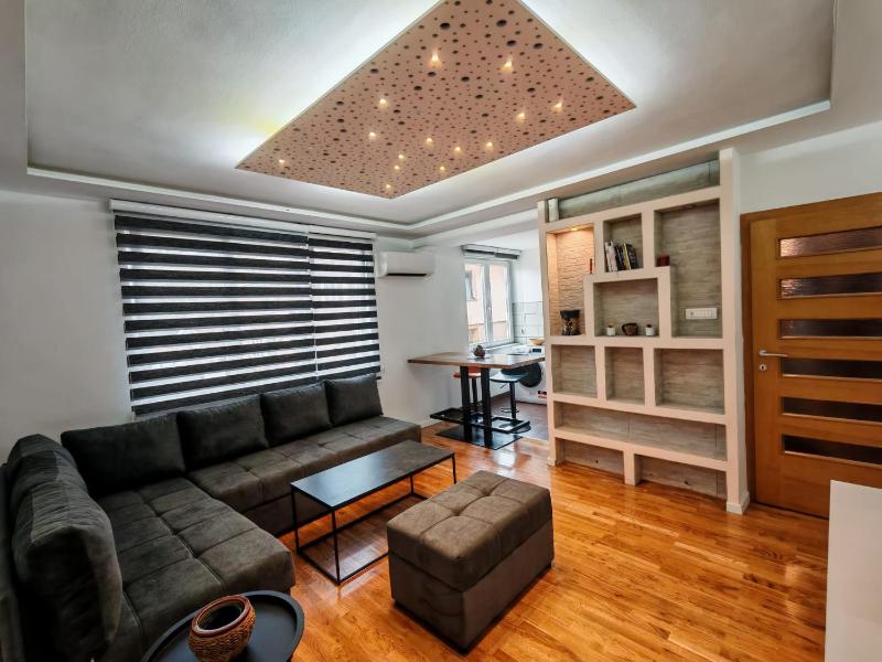 Apartment HEART OF SARAJEVOold town-free parking - image 9