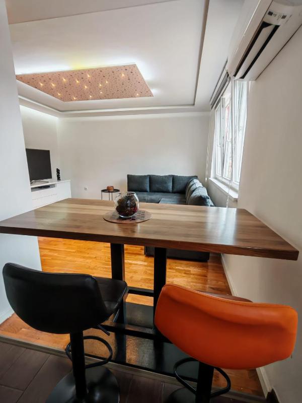 Apartment HEART OF SARAJEVOold town-free parking - image 12