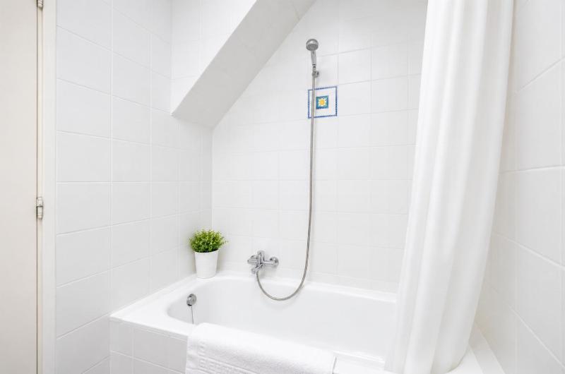 Villa Penelope Sea View - image 12