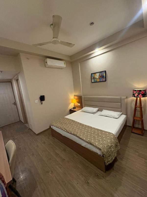 theopalstays omaxe ITC - image 2
