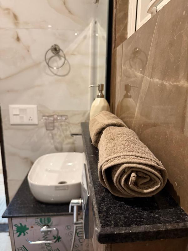 SORA Stays - Desert Boho Retreat luxe 1bhk - image 33