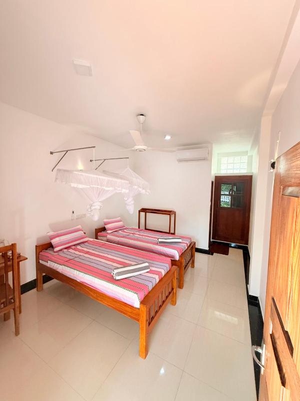 My Holiday Inn Ahangama - image 4