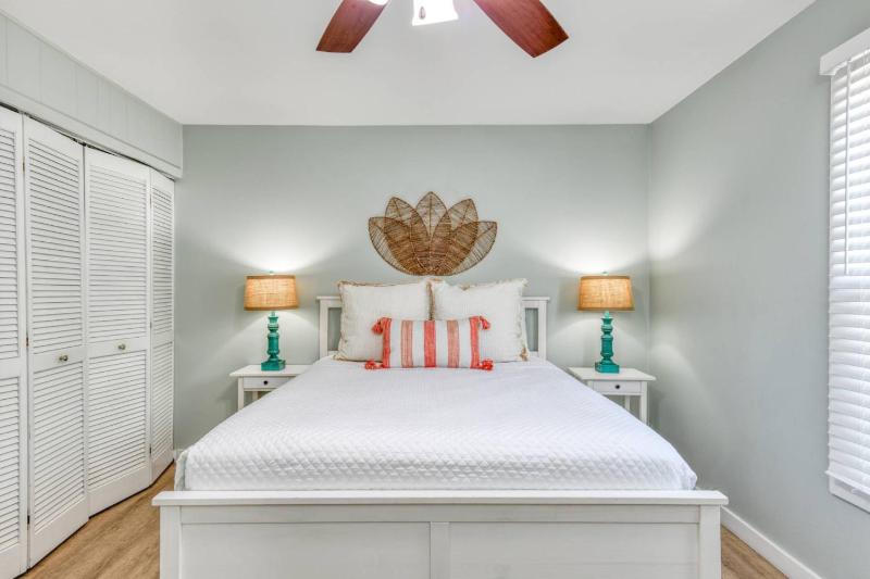 Seascape Family Beach Retreat - image 45