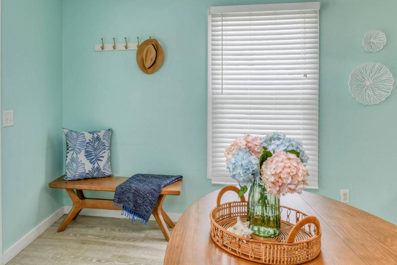 Seascape Family Beach Retreat - image 42