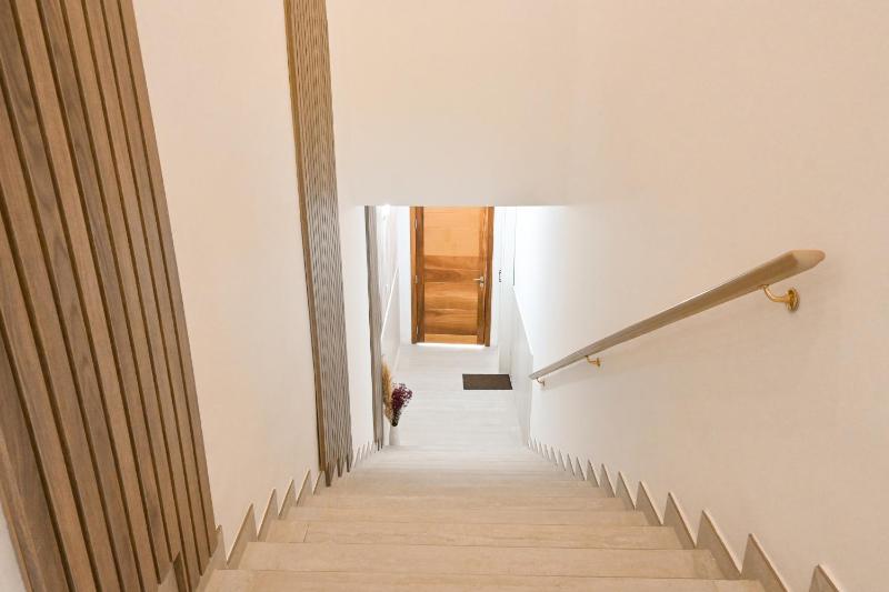 Walk to Balluta & Spinola - modern 2bdr apart - Happy Rentals - image 8