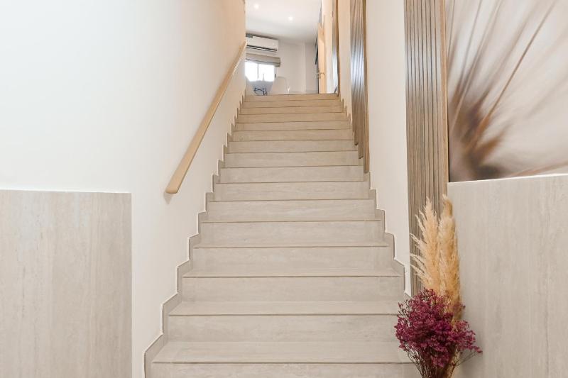 Walk to Balluta & Spinola - modern 2bdr apart - Happy Rentals - image 16