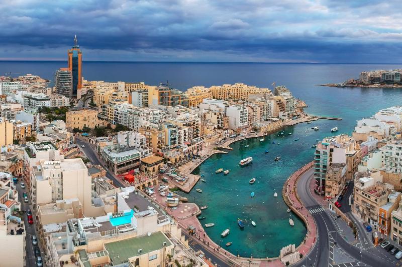 Walk to Balluta & Spinola - modern 2bdr apart - Happy Rentals - image 15