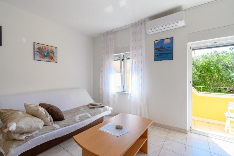 Apartments Tomo - image 18